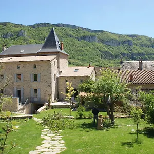 https://les-frejals.midi-pyreneeshotels.com
