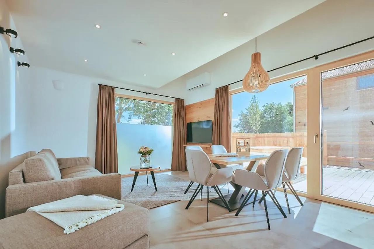 Chalet Resort Seenland Steinberg am See