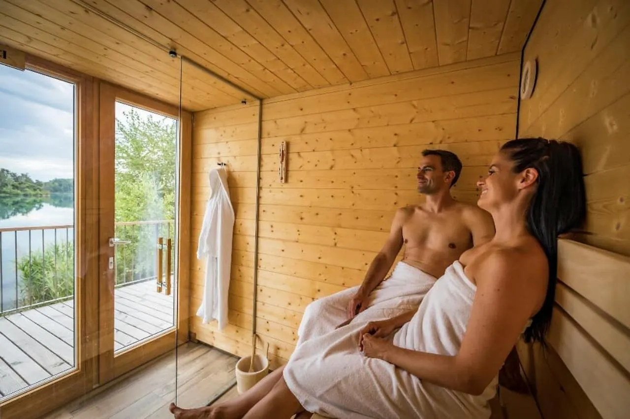 Chalet Resort Seenland Steinberg am See
